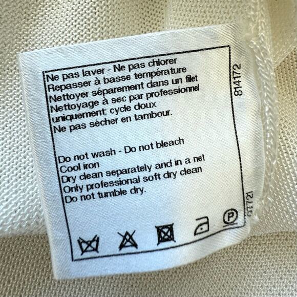 CHANEL women blouse size 40 FR or size 8 US Authentic Retail 3800$ - Picture 11 of 16